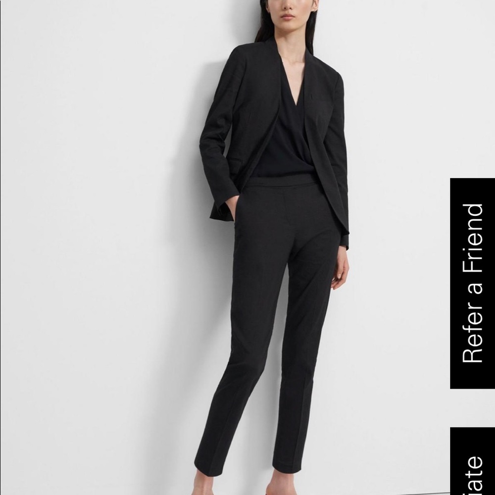 Theory Treeca Pull-On Pant in Good Linen